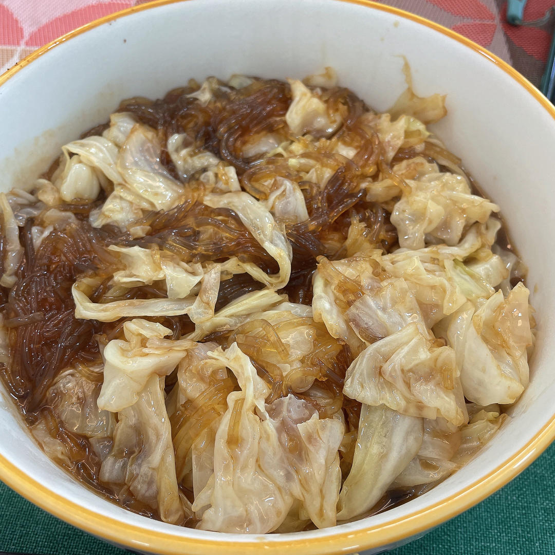 最近爱吃粉丝粉条～包菜炒粉丝