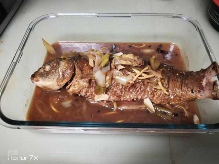 红烧鲤鱼