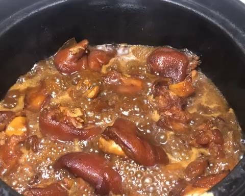Q弹软糯的红烧猪蹄的做法