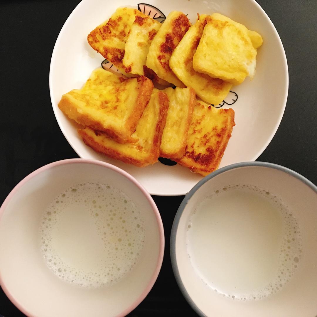 鸡蛋牛奶煎吐司🍞