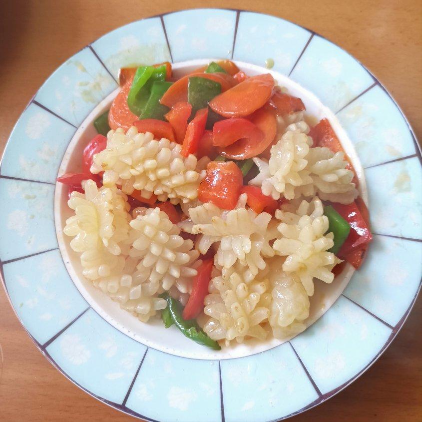 饭桶君做的青椒墨鱼花