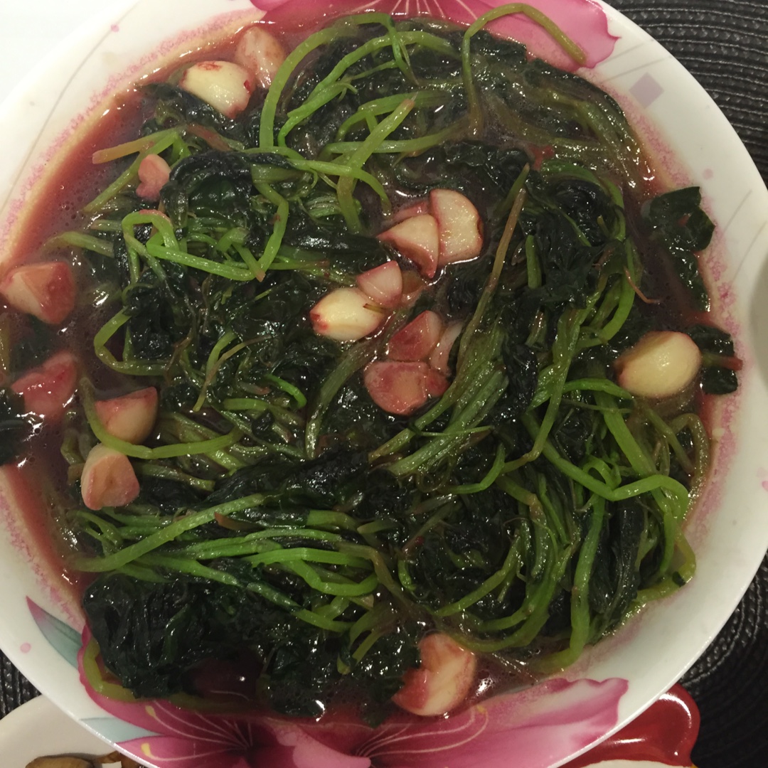 蒜炒红米苋