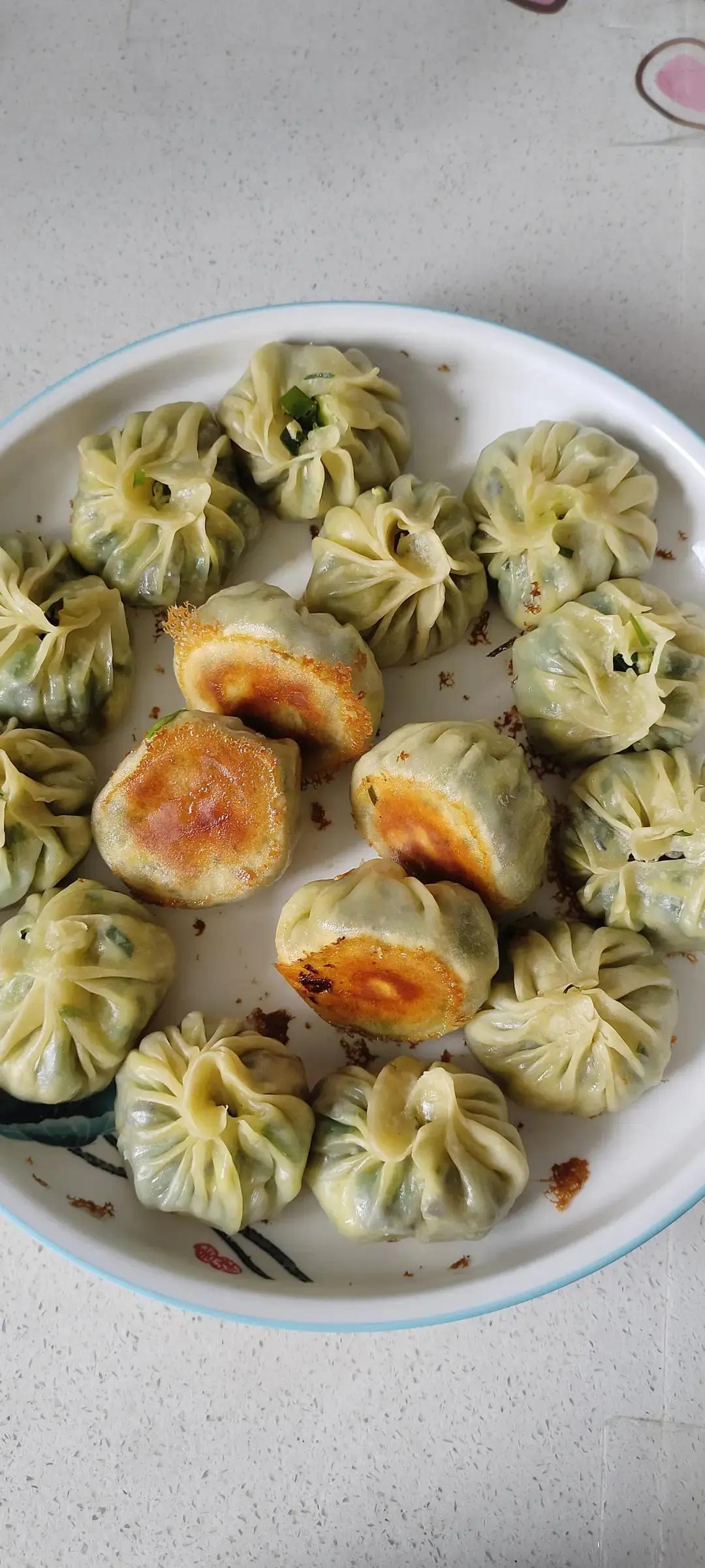 饺子皮生煎包‼️皮薄馅足‼️韭菜鸡蛋煎包‼️