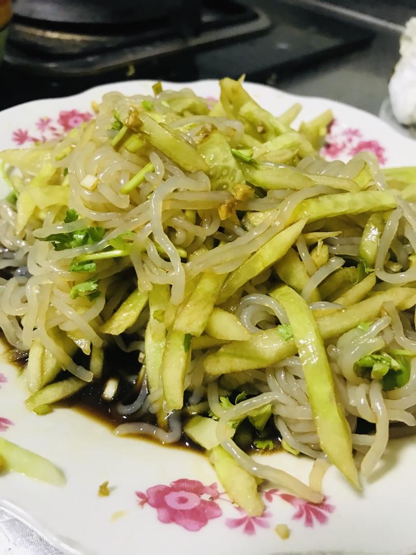 凉拌魔芋宽粉、魔芋丝（减肥可当主食，夏天清爽凉拌菜）