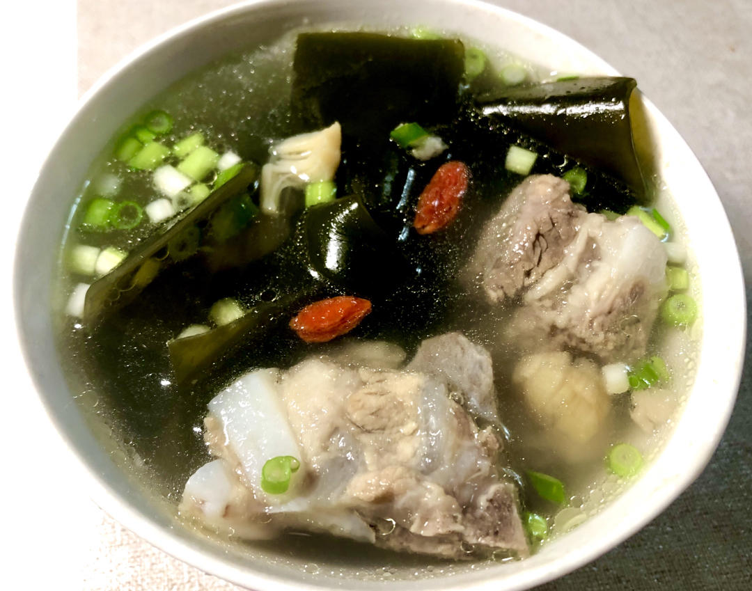 海带排骨汤