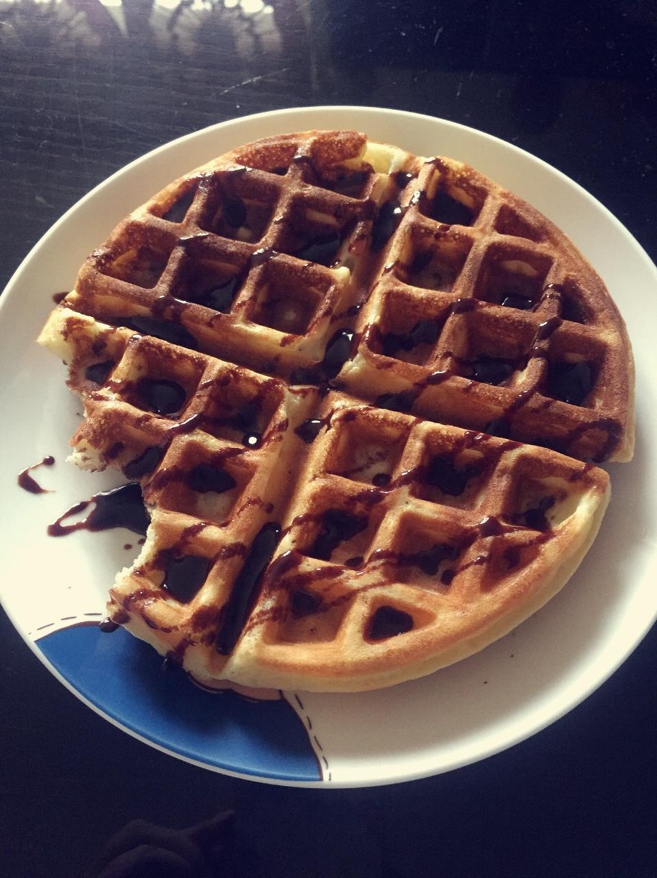 【视频食谱】酵母版脆脆华夫饼