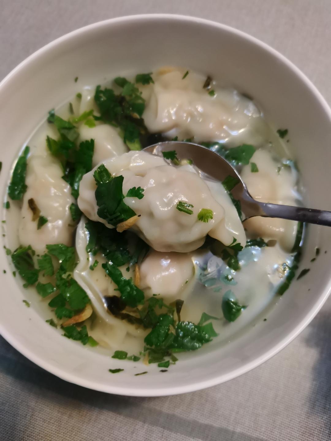 芹菜猪肉馅儿饺子
