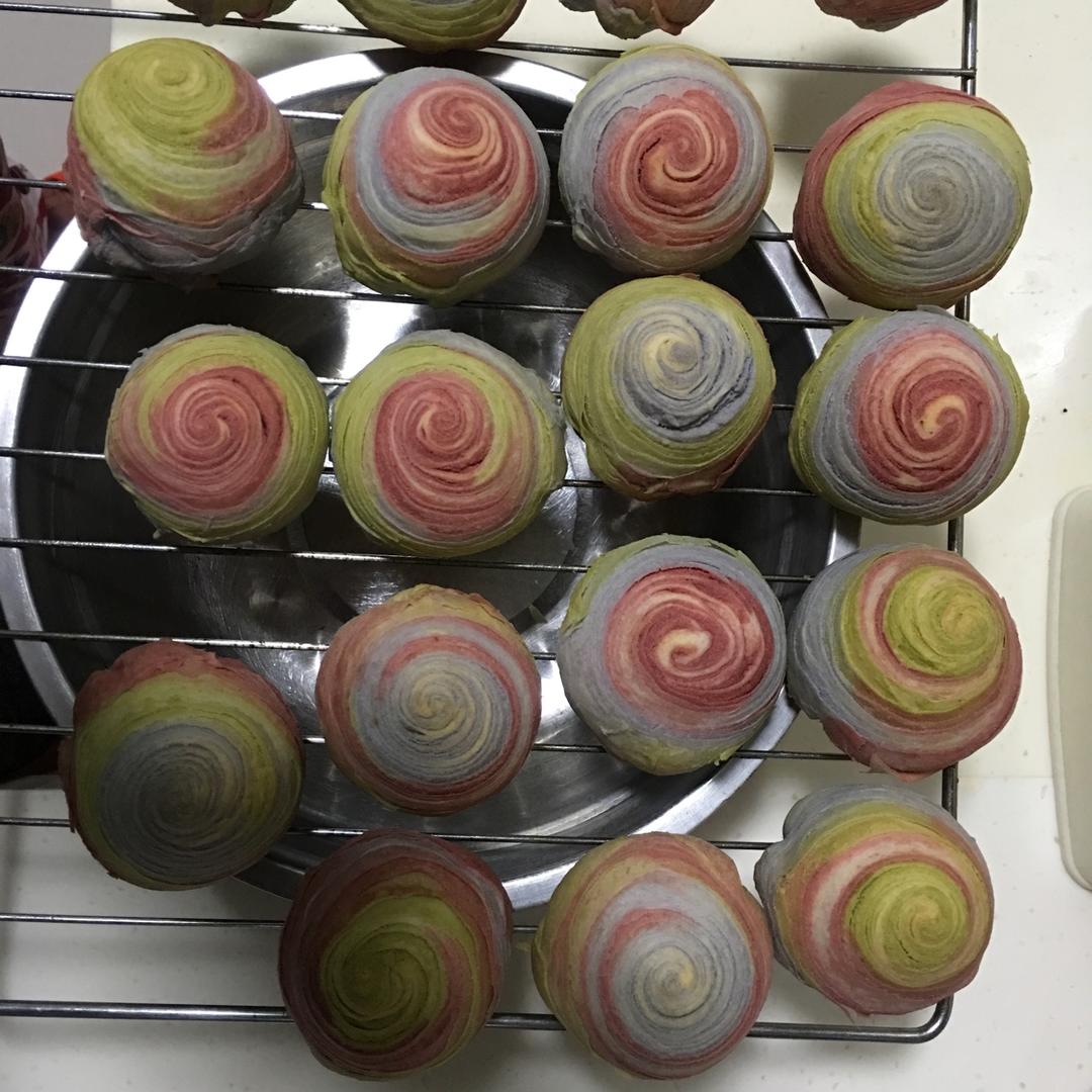 彩虹渐变蛋黄酥（无需揉出膜）