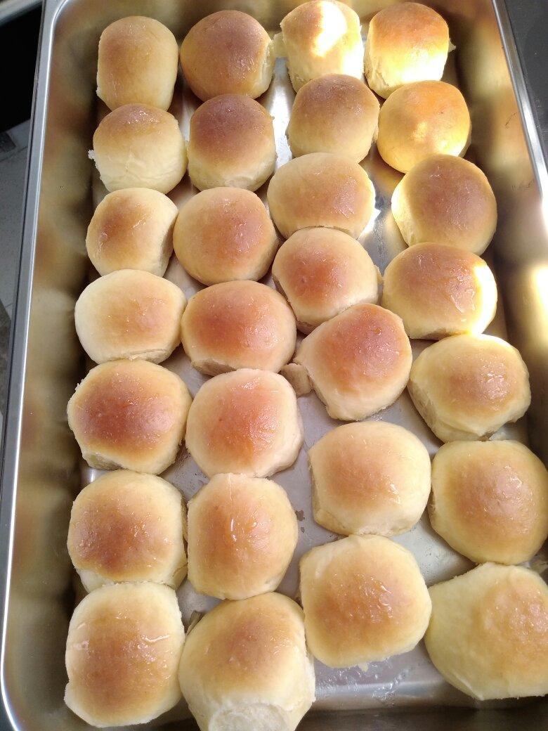 一次发酵的牛奶方块小面包