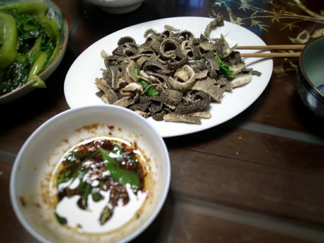 油泼牛百叶
