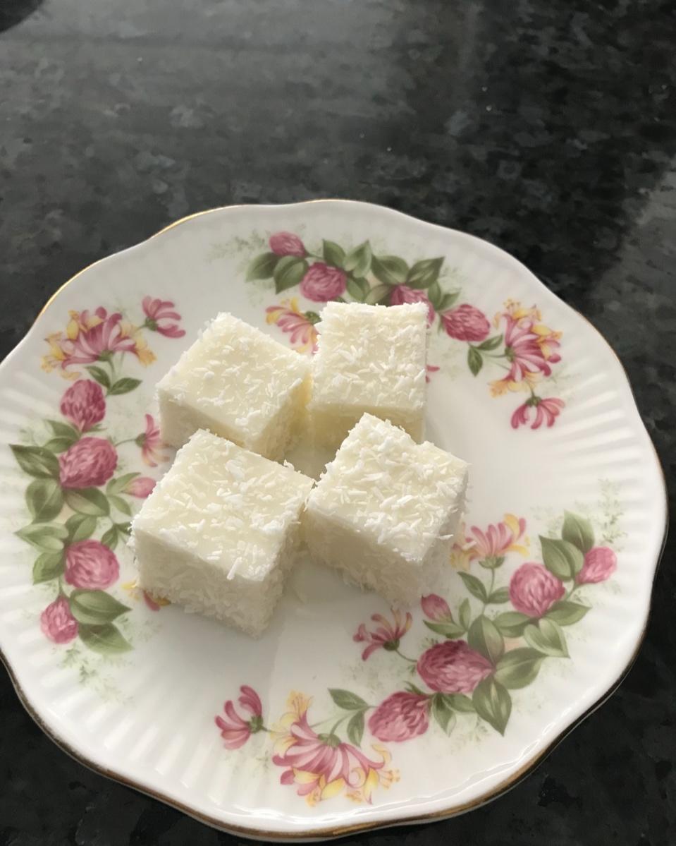 椰奶冻糕~牛奶小方~