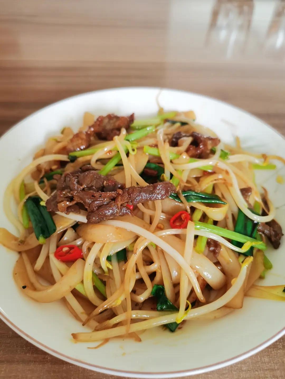 港式茶餐厅的干炒牛河