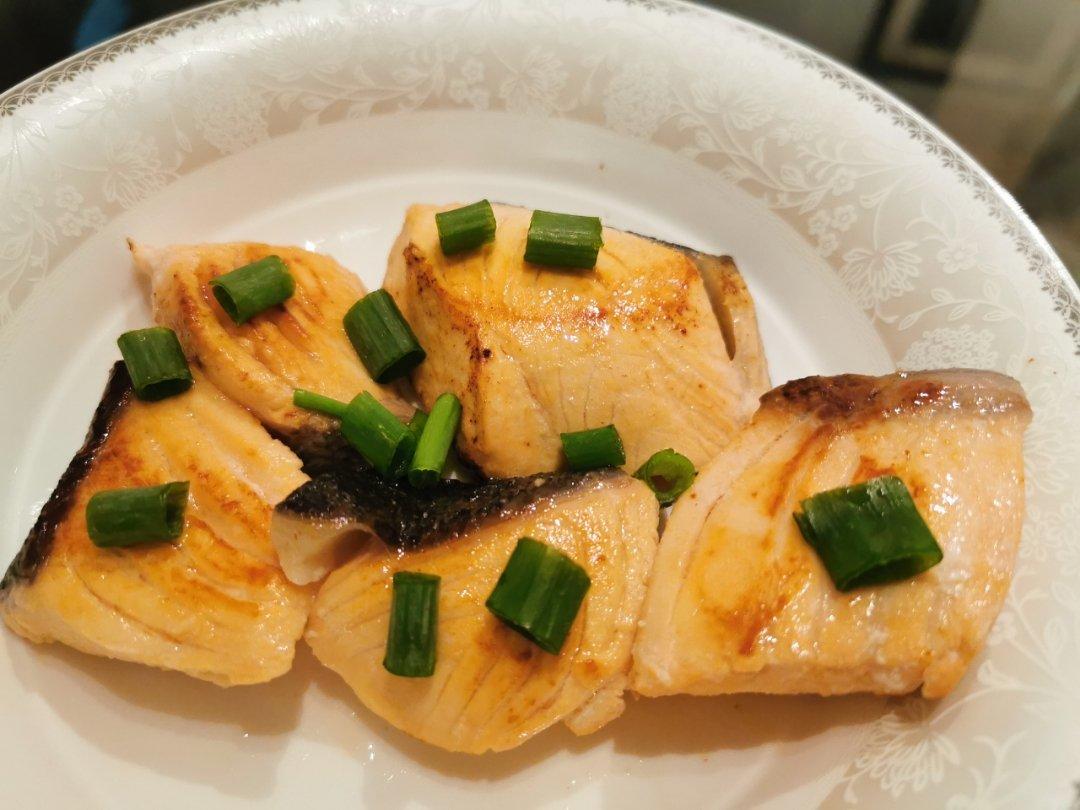 煎三文鱼