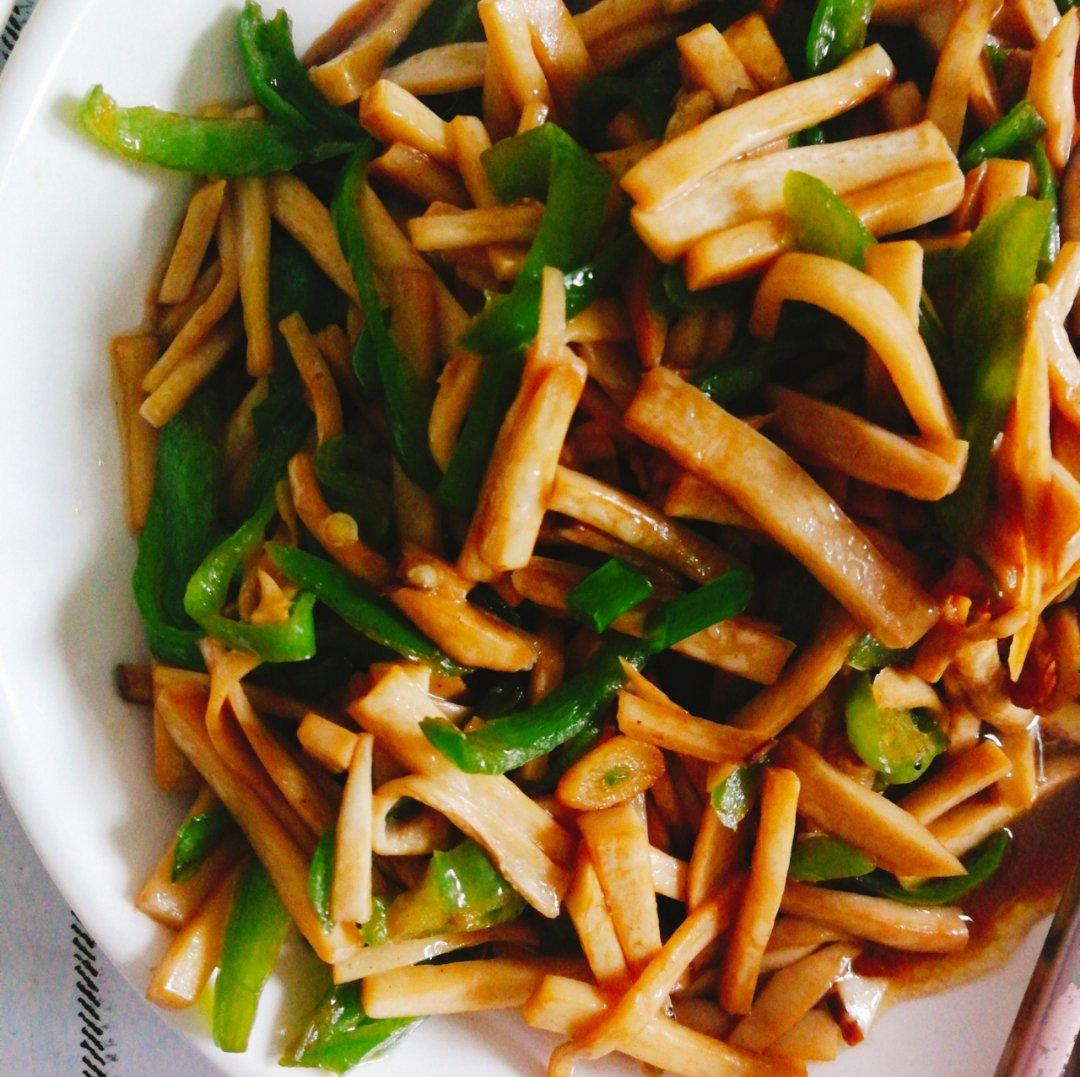 青椒素炒杏鲍菇