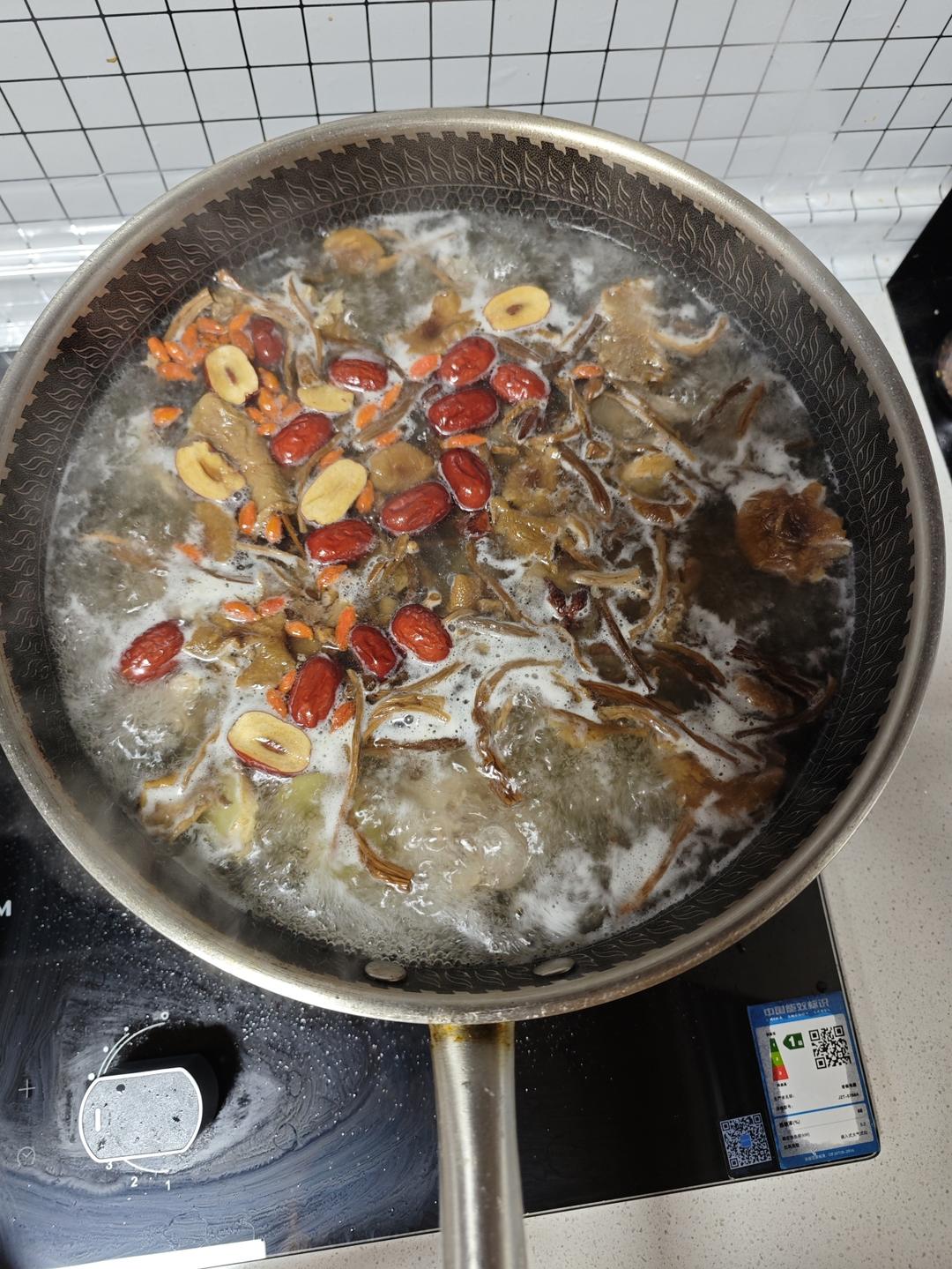 茶树菇老鸭汤