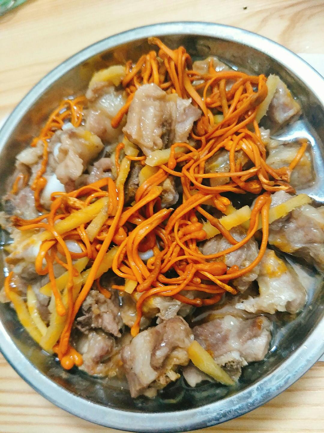 【小森妈妈菜谱】美味营养的虫草花蒸排骨
