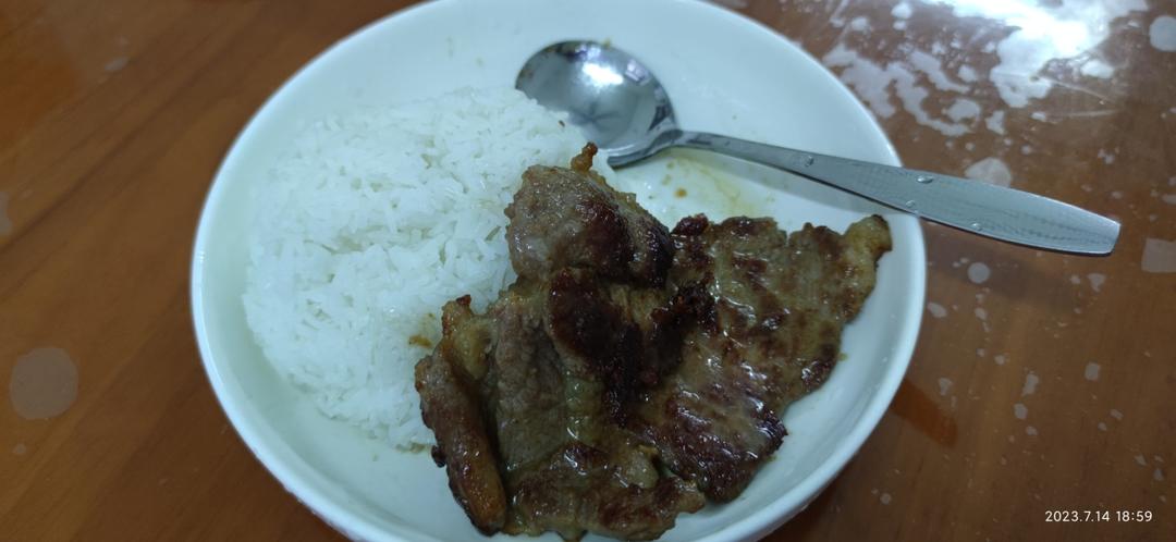 煎猪扒（超简单）和其他的猪扒在这食谱的最下面