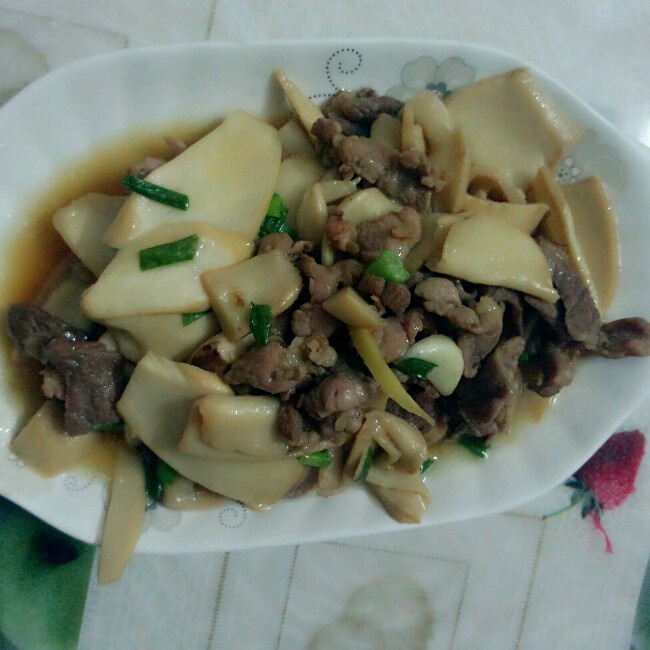 杏鲍菇炒肉片