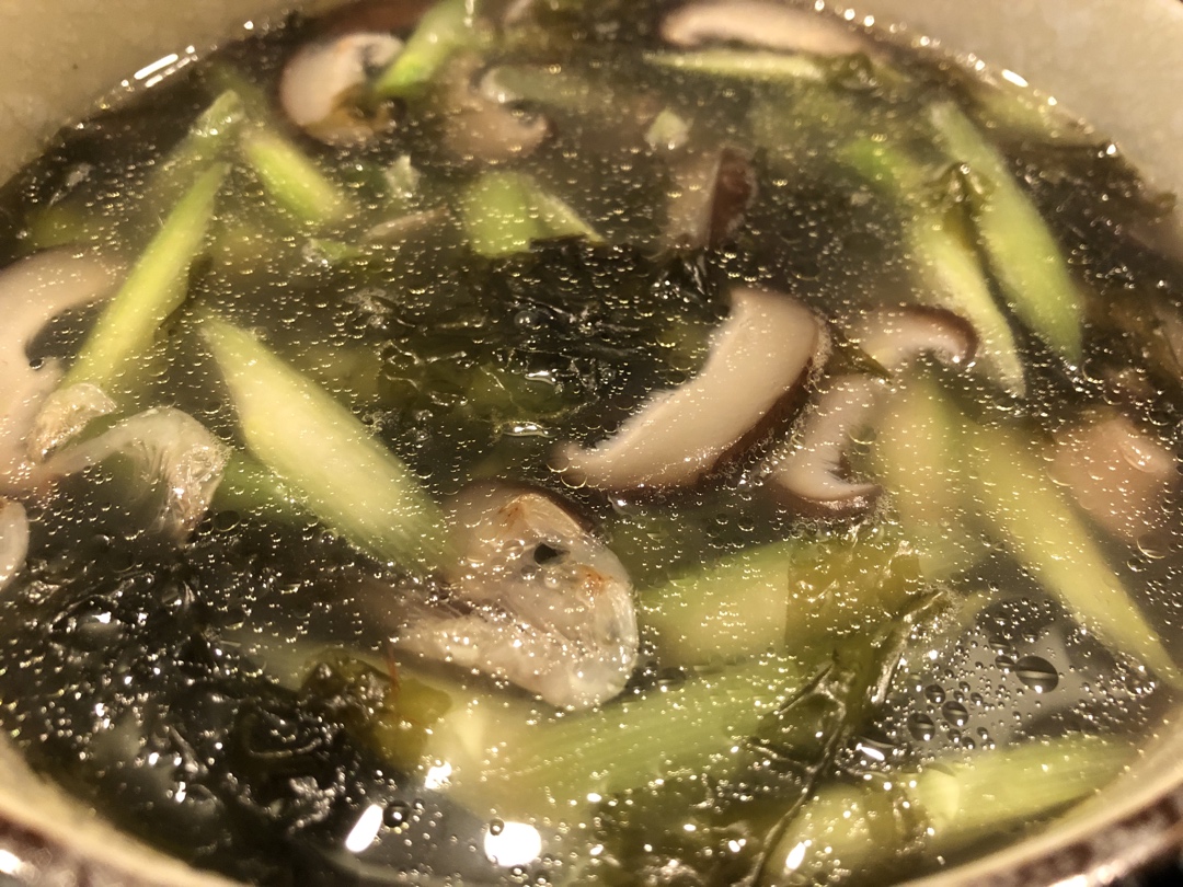 紫菜芦笋汤