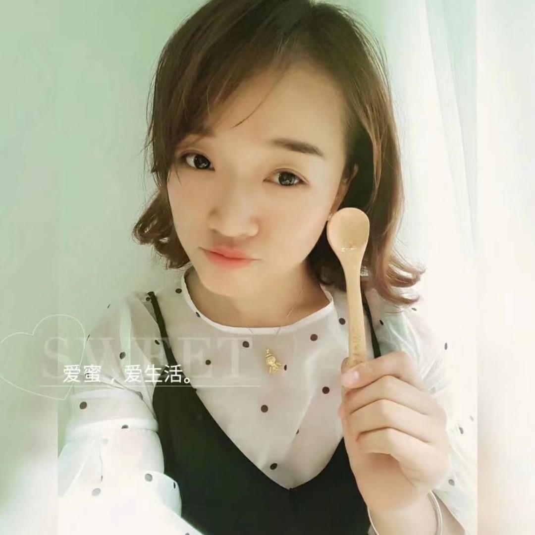 蔷薇花开等风来