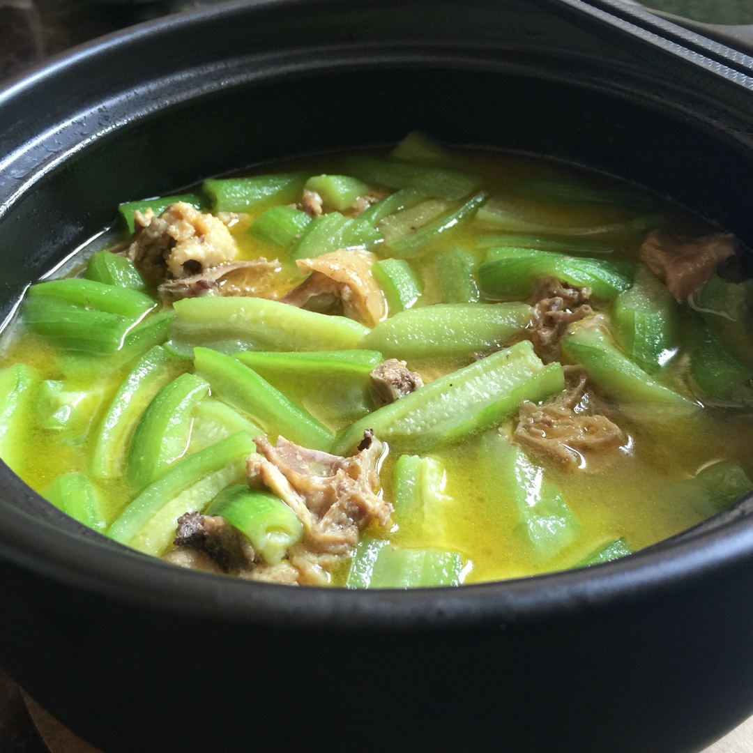 影黛viviandi做的鸡汤煲丝瓜