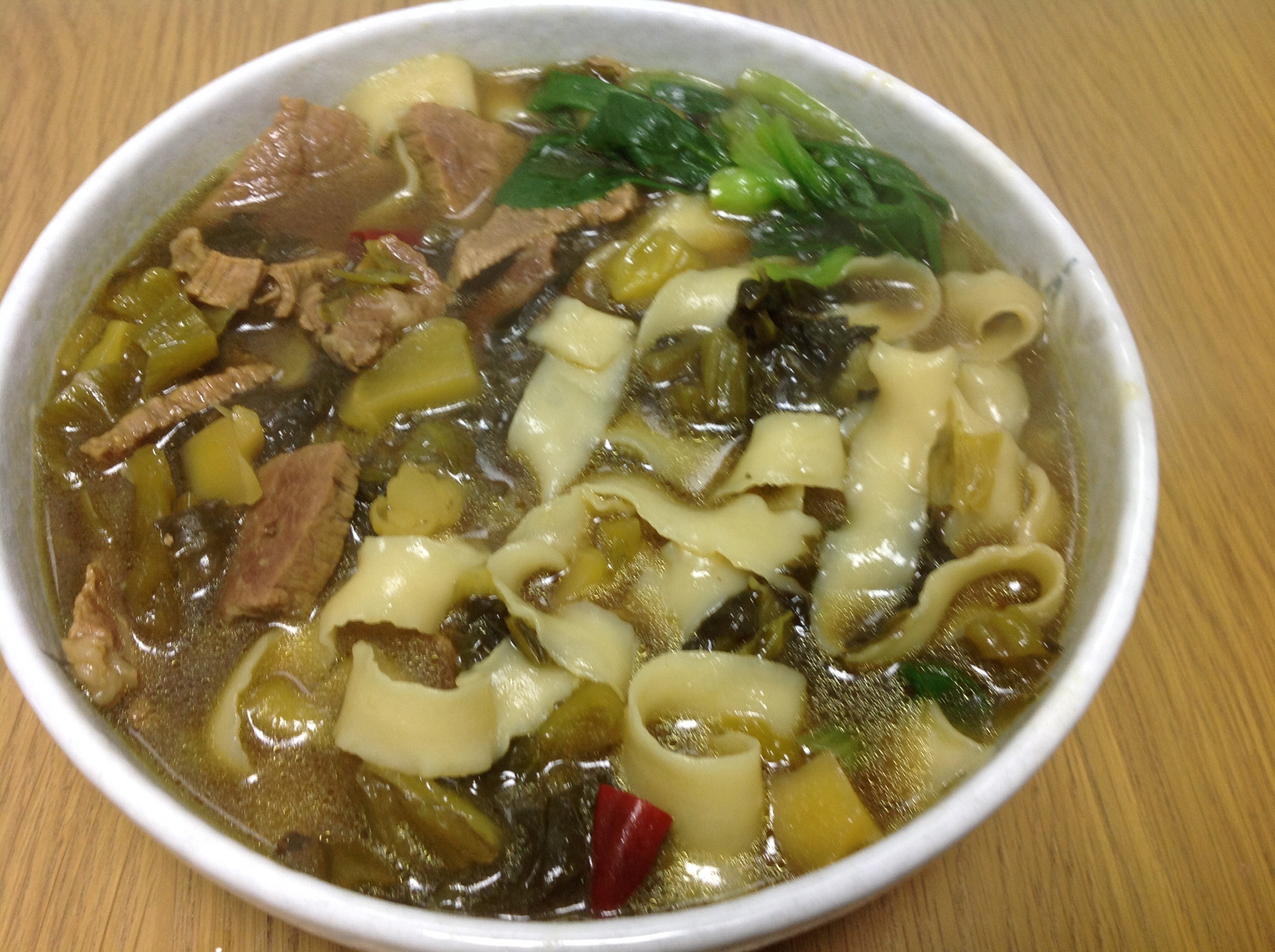 老坛酸菜牛肉面
