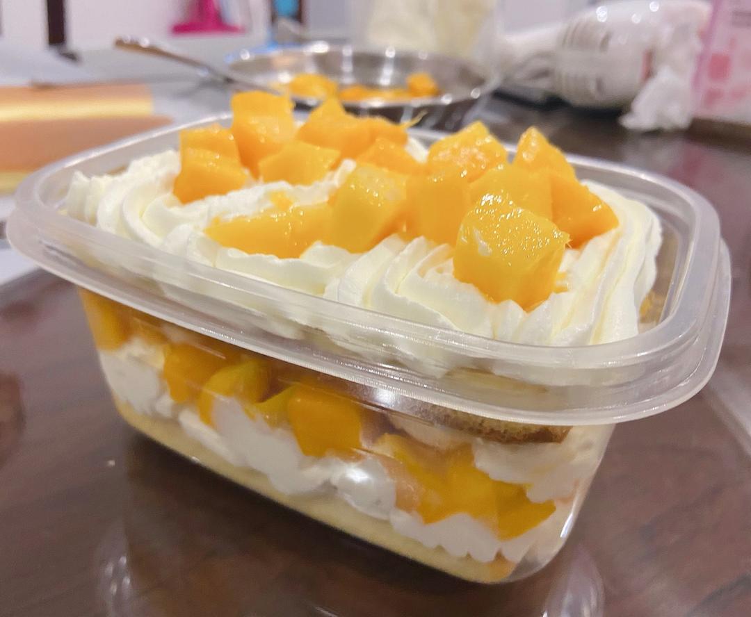 《Tinrry下午茶》教你做基础原味蛋糕卷