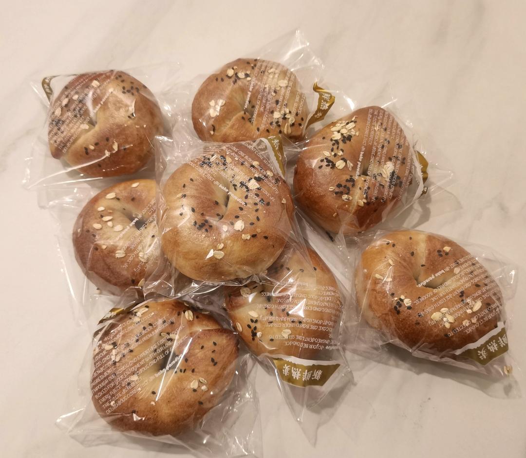 曼食慢语丨面包届顶流！钻石贝果的奥义我悟了！