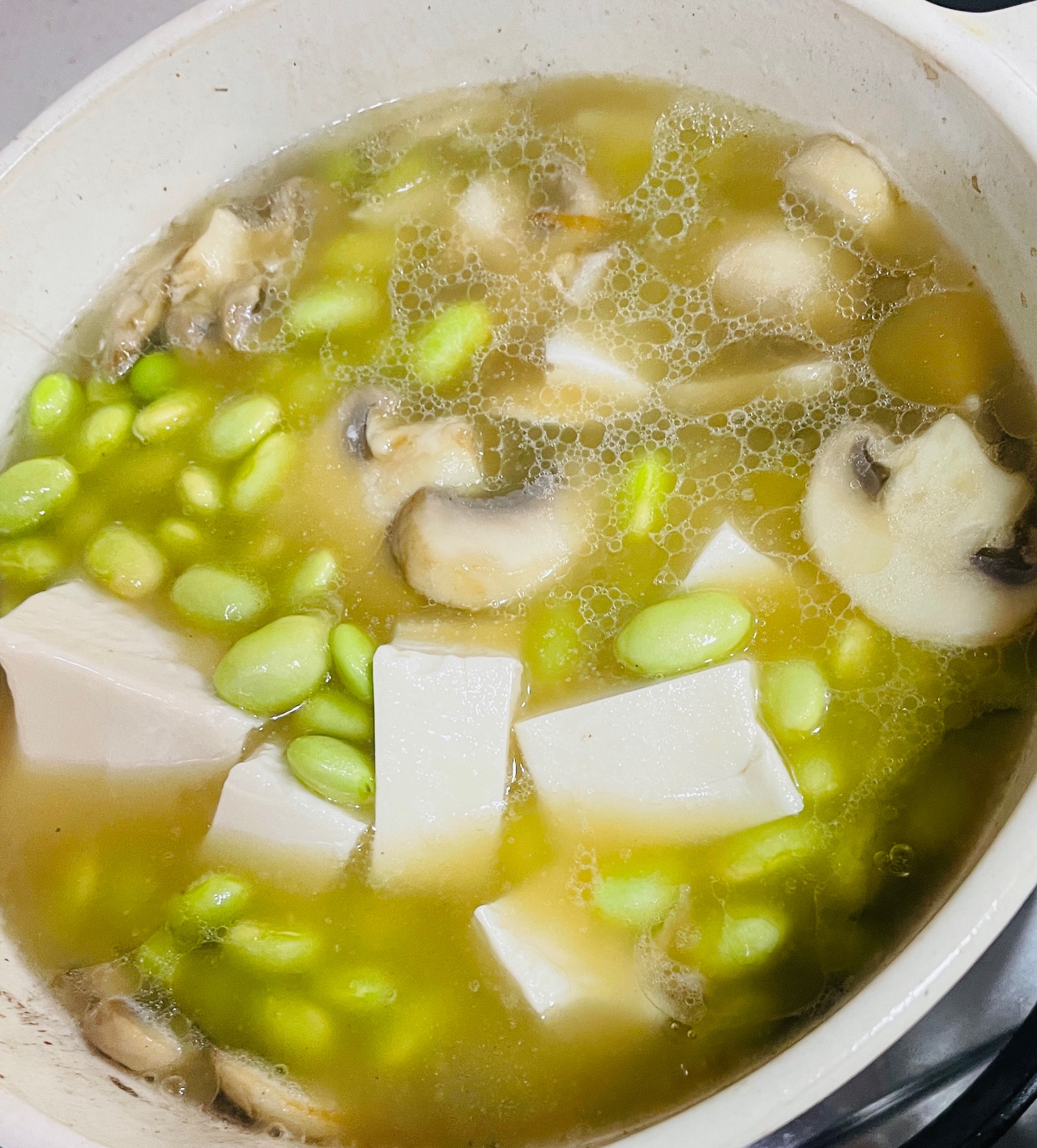 虾仁蘑菇豆腐煲的做法