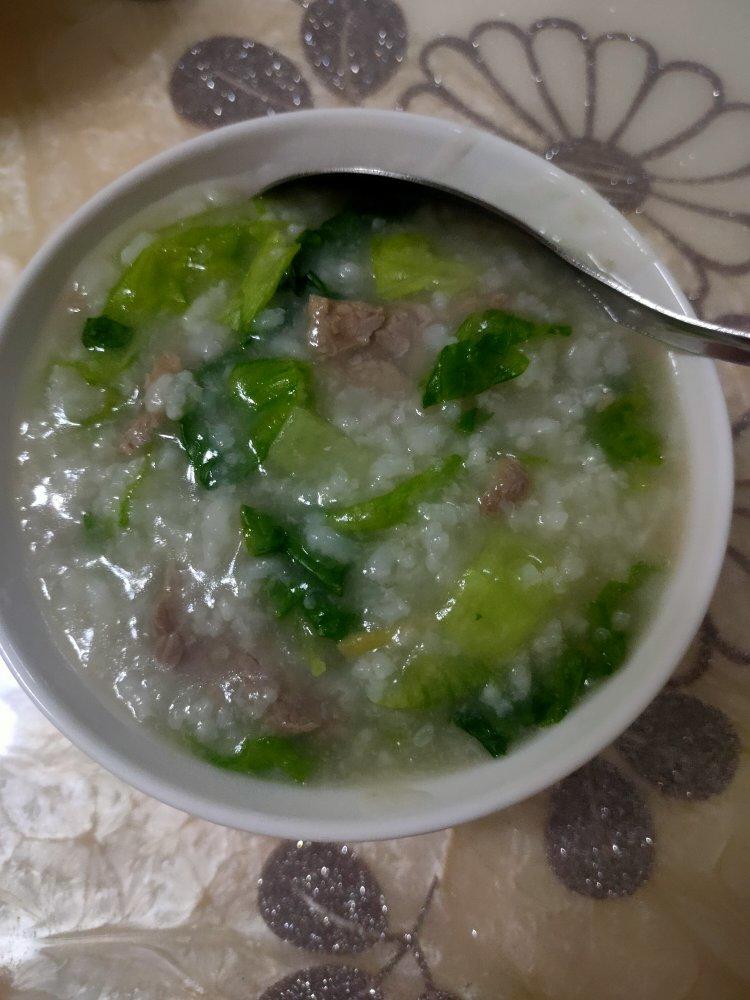 广式生菜丝牛肉粥