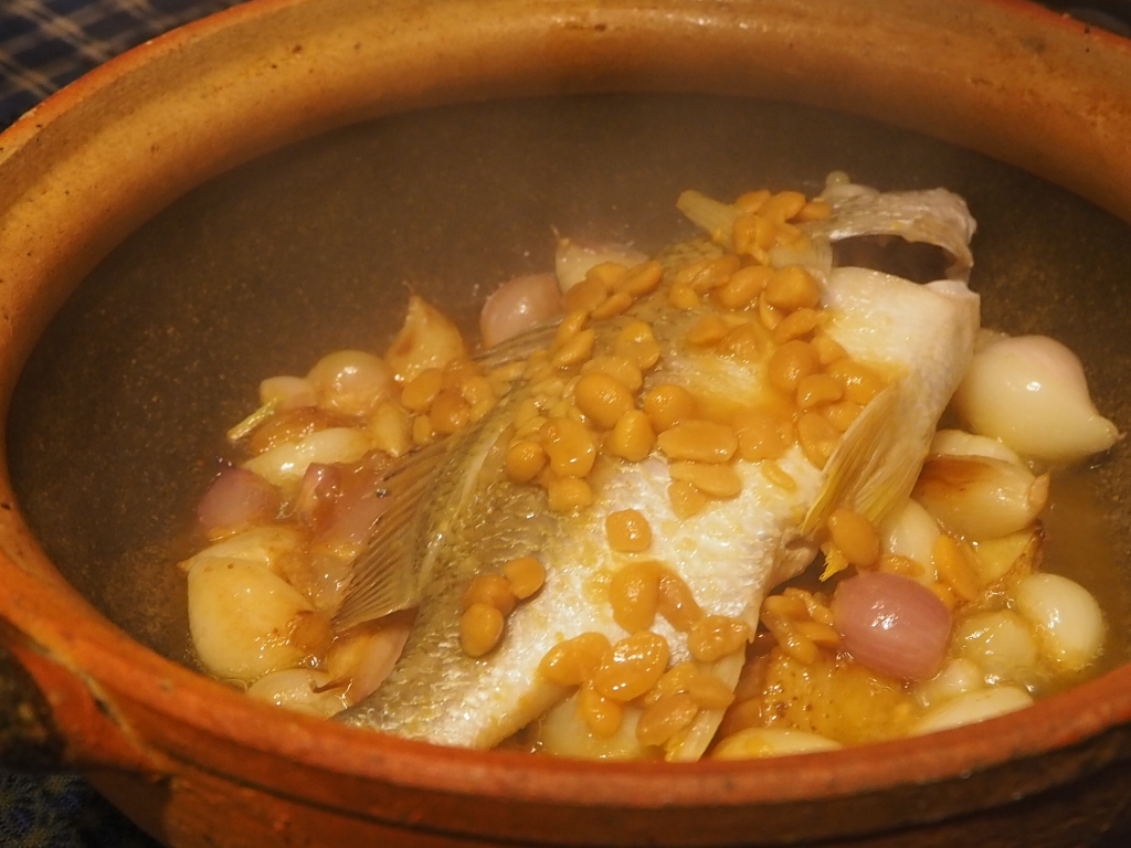 普宁豆酱焗海鱼的做法