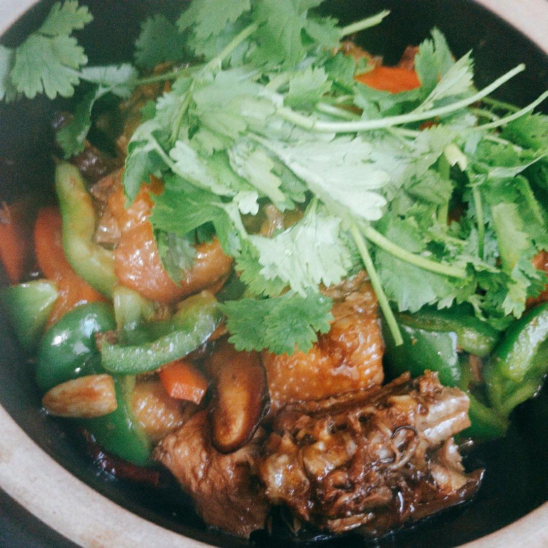 黄焖鸡米饭