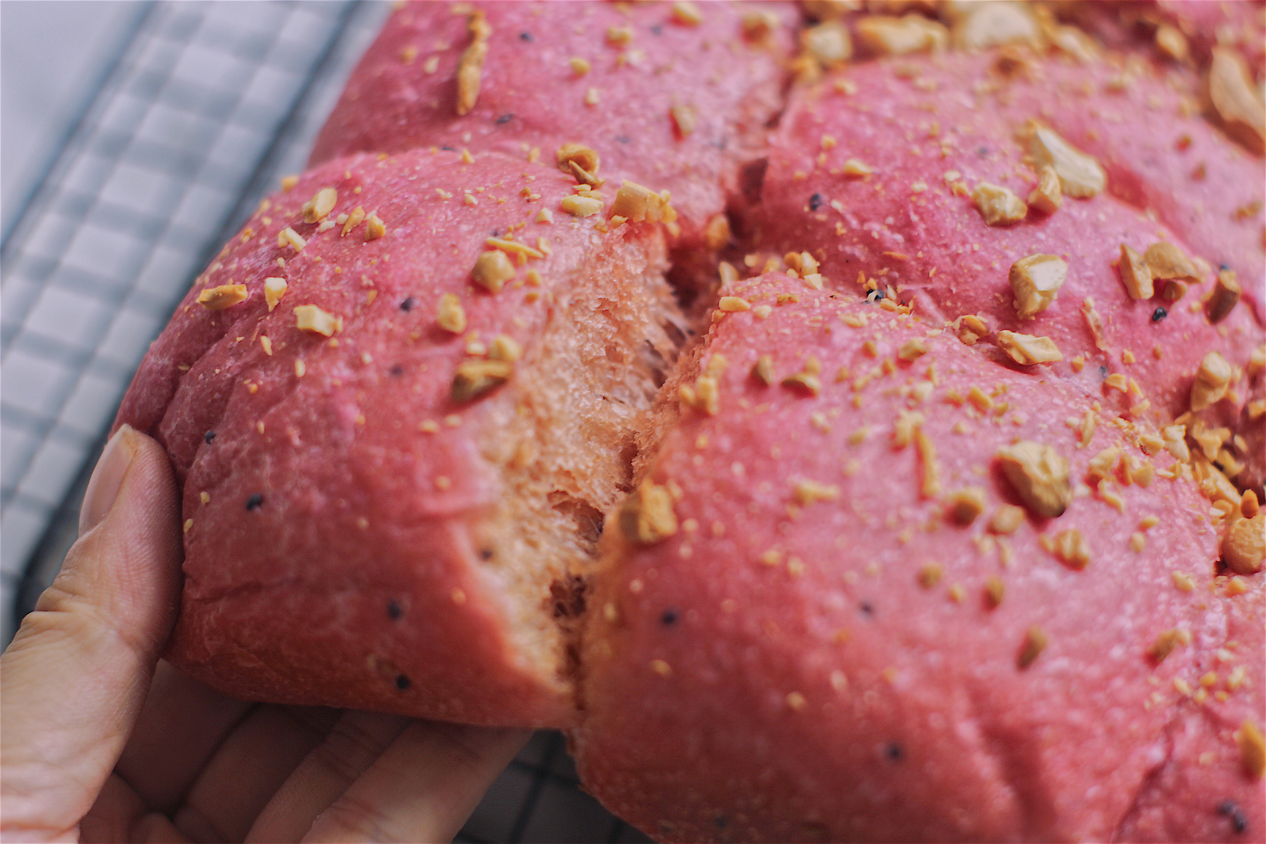 粉红泡泡超软拉丝小面包（无色素轻食）的做法