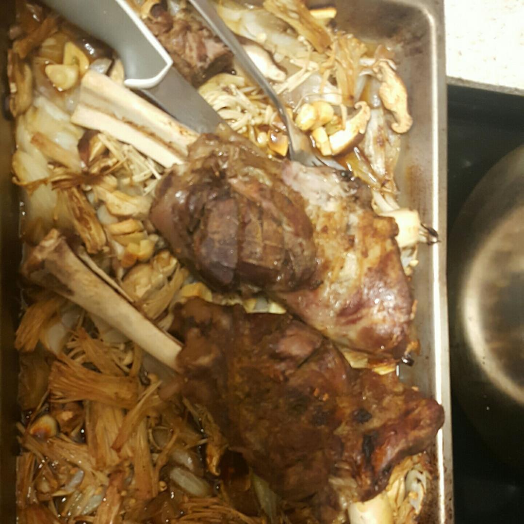 烤羊腿