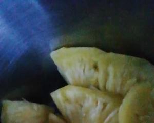 Kombucha 红茶菌酿菠萝醋的做法 步骤3