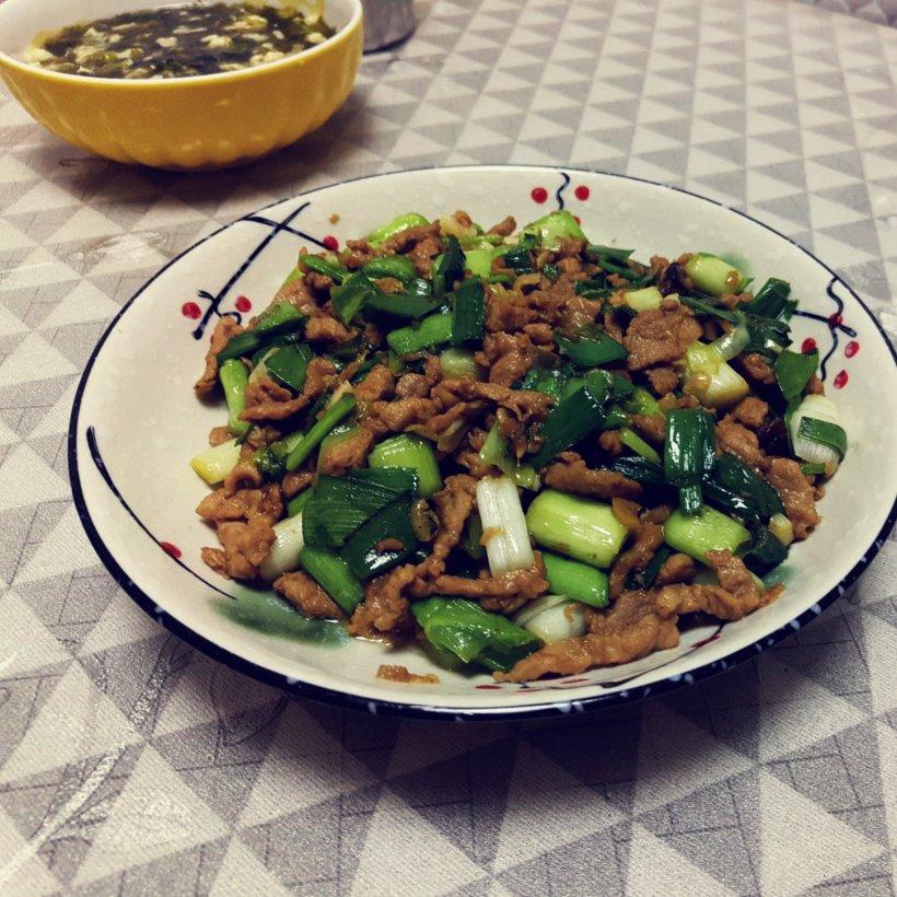 蒜苗炒肉
