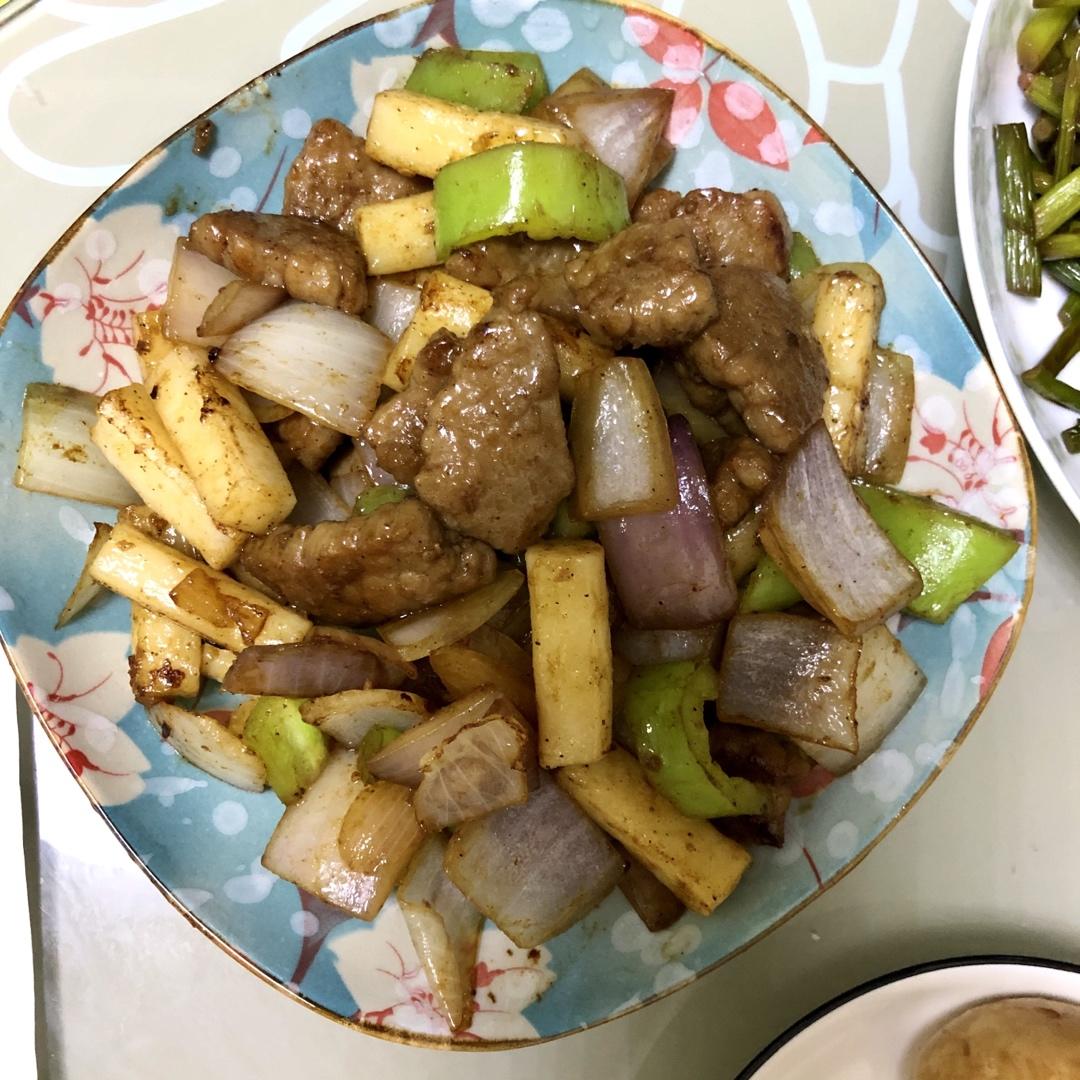 黑椒年糕牛肉粒