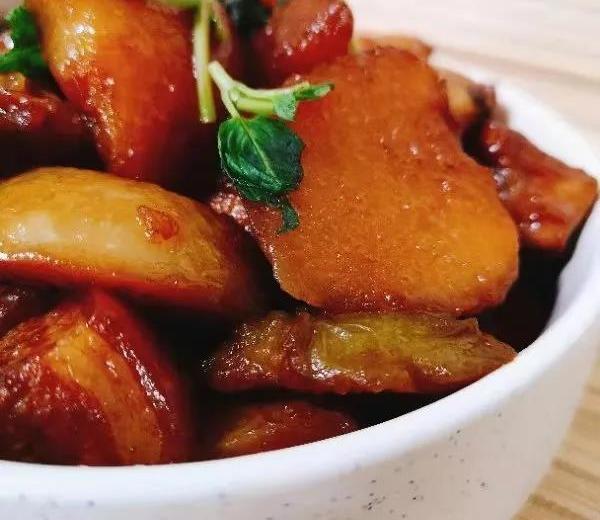 萝卜红烧肉,寒冷的冬天温暖你的胃的做法