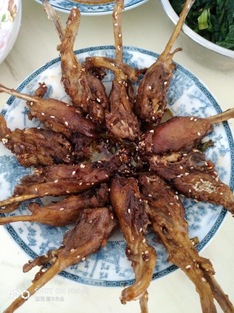 椒盐鸭下巴