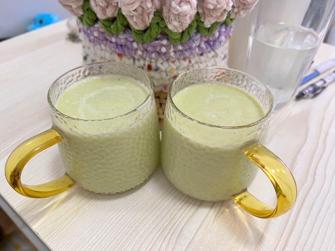 牛油果奶昔