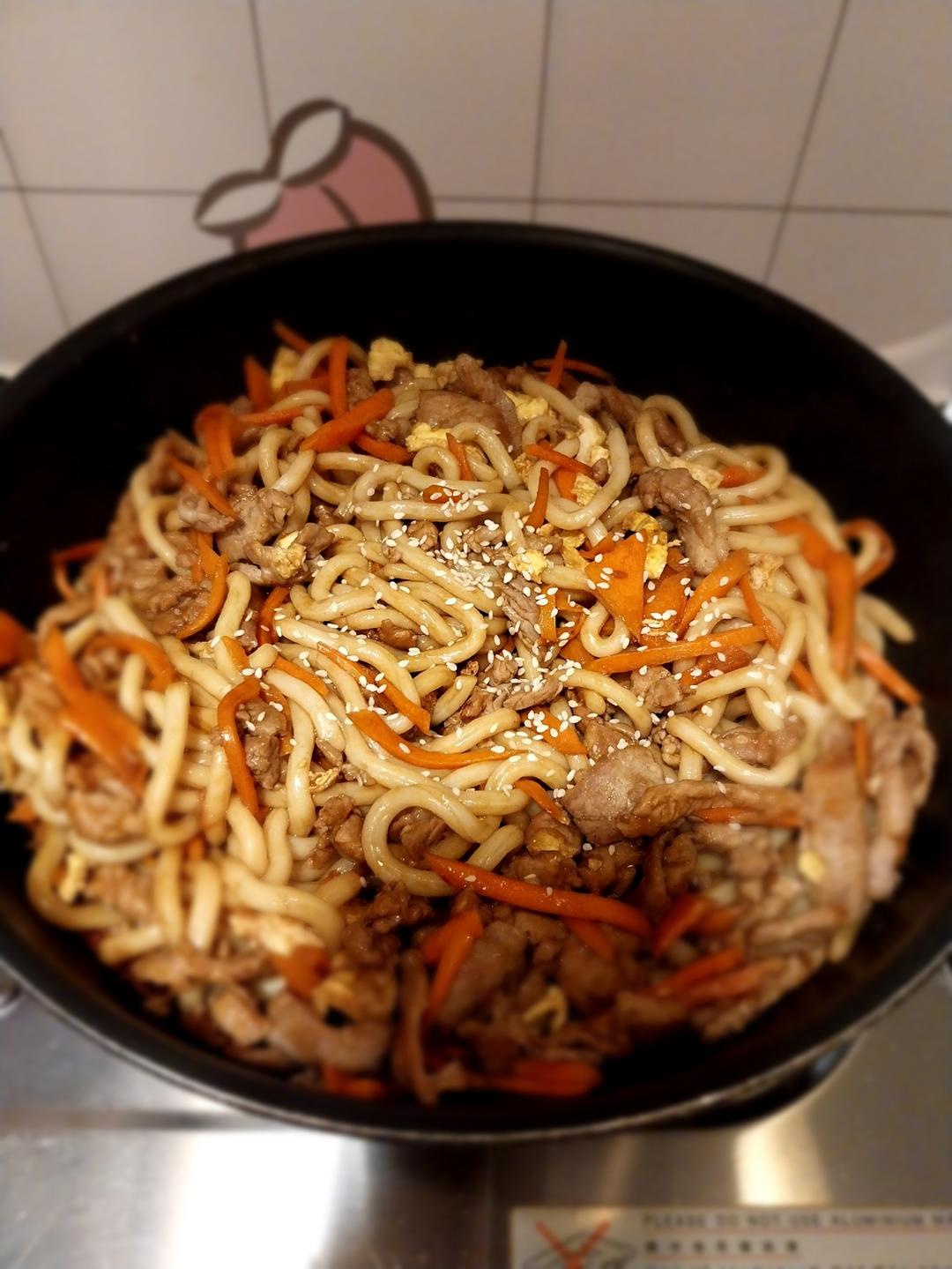 好吃到流泪的鸡蛋炒乌冬