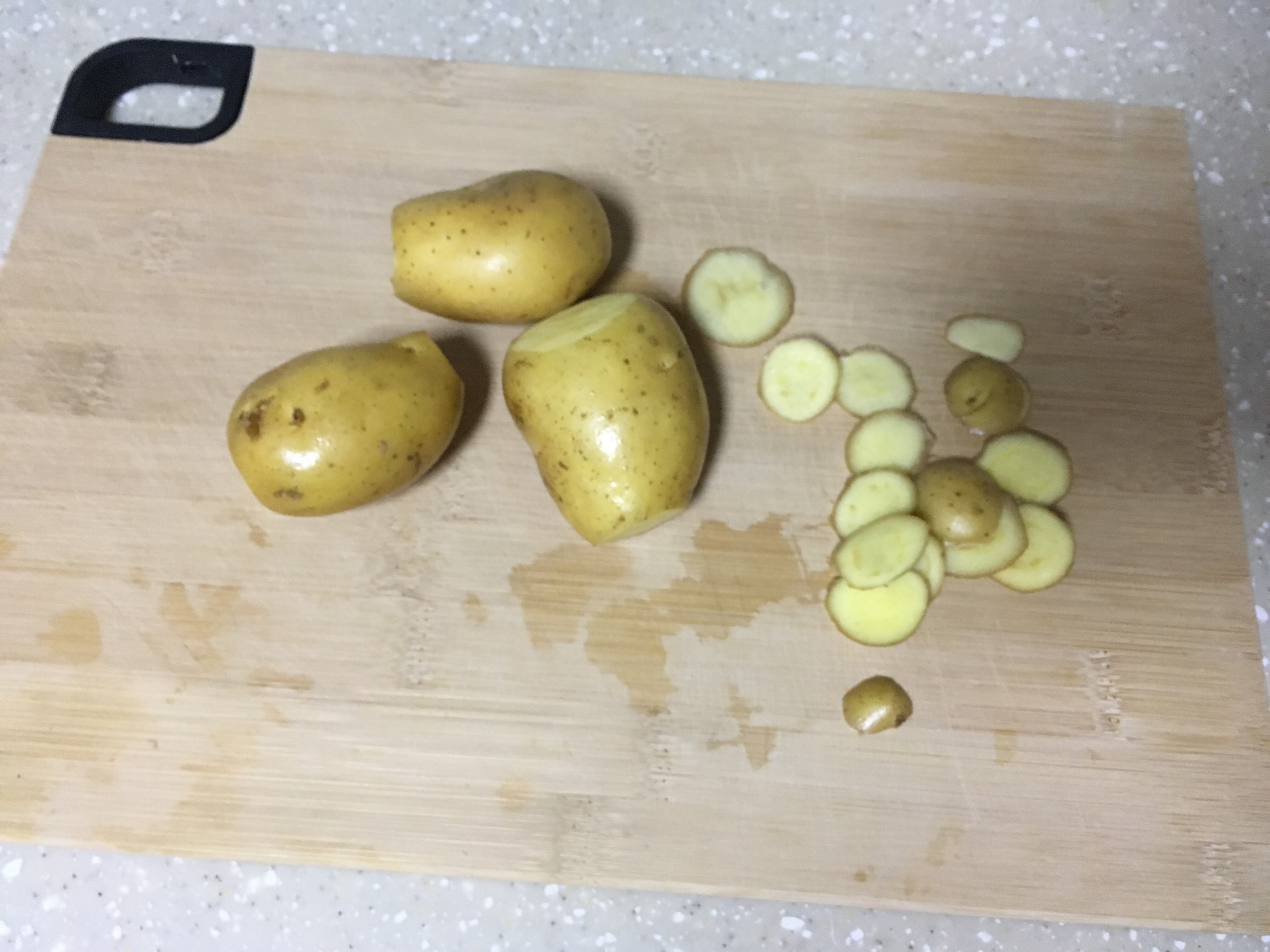 超快手芝士土豆的做法 步骤1
