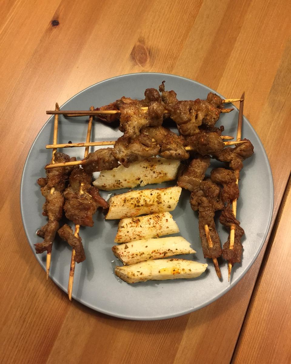 羊肉串用家里烤箱烤出明火烧烤的味道！