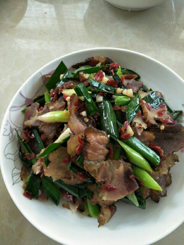 蒜苗炒腊肉