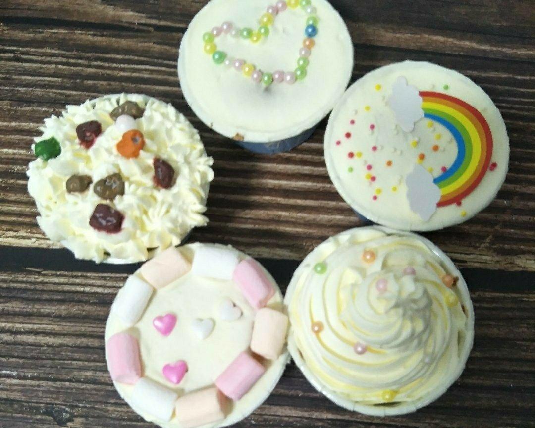 戚风杯子蛋糕^_^不开裂不回缩喔～