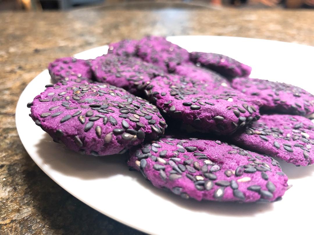 紫薯芝麻饼