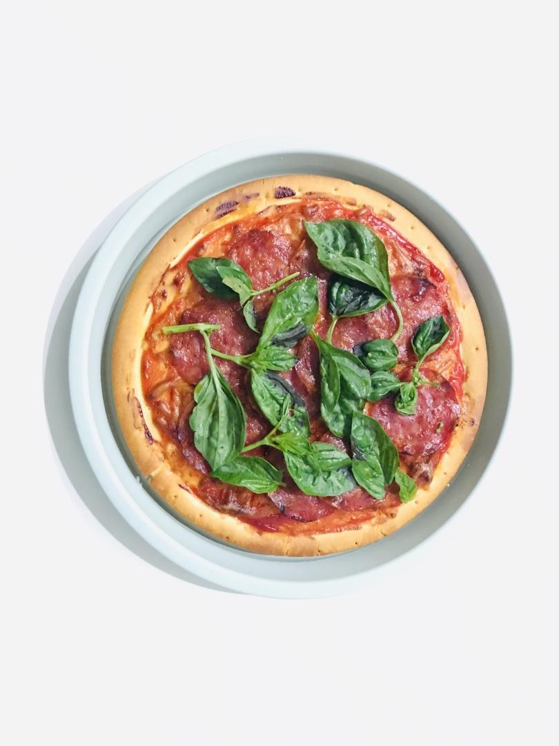 萨拉米薄底披萨 Salami Pizza