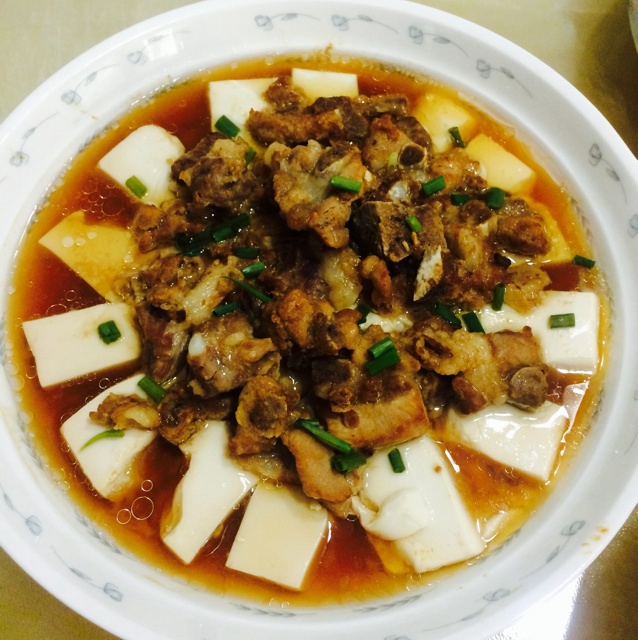 薛hamei做的排骨蒸豆腐