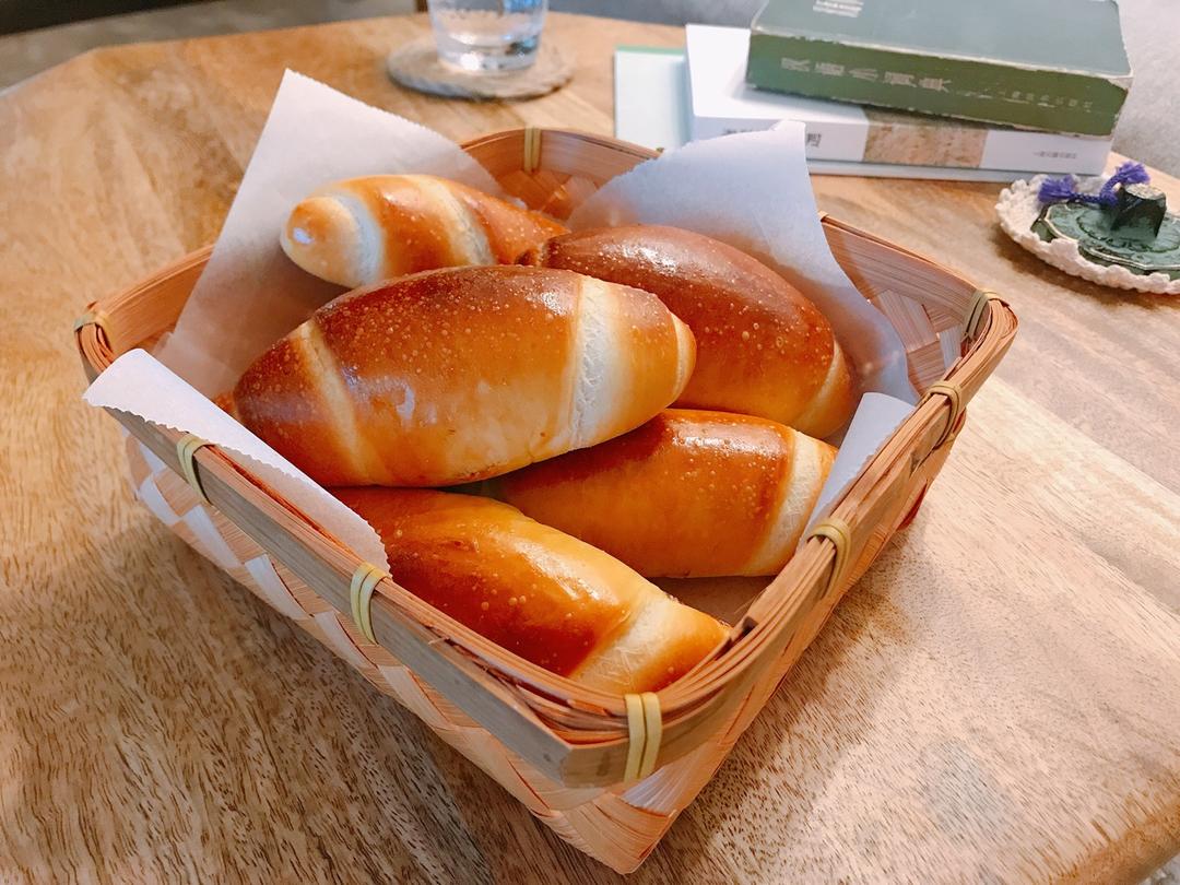 黄油面包卷