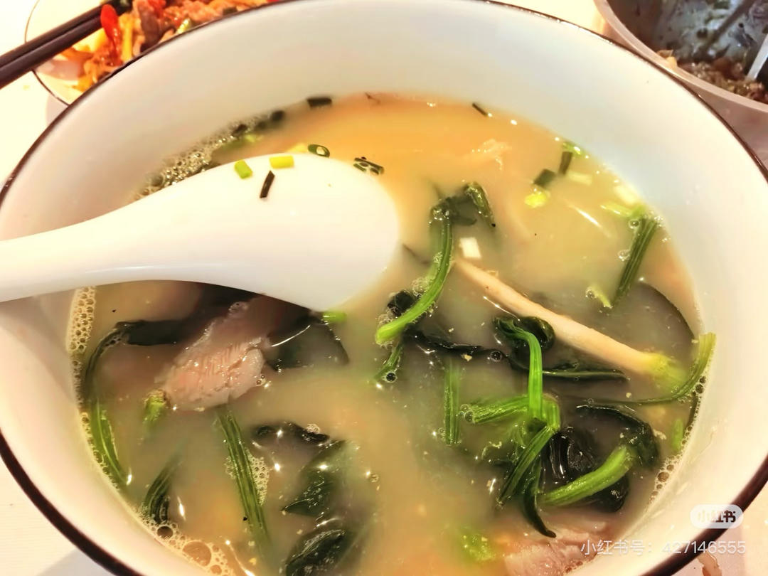 菠菜鸡蛋冻菌汤